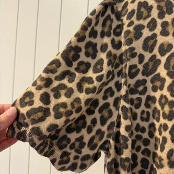 Terra & Sky Tan and Black Leopard Print Short Sleeve Sweater - Picture 3 of 3